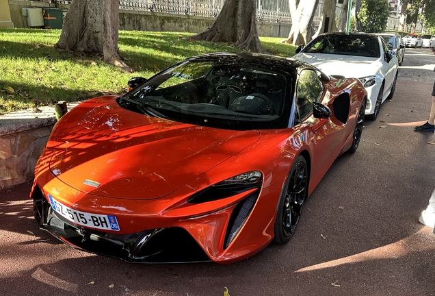 McLaren Artura Spider