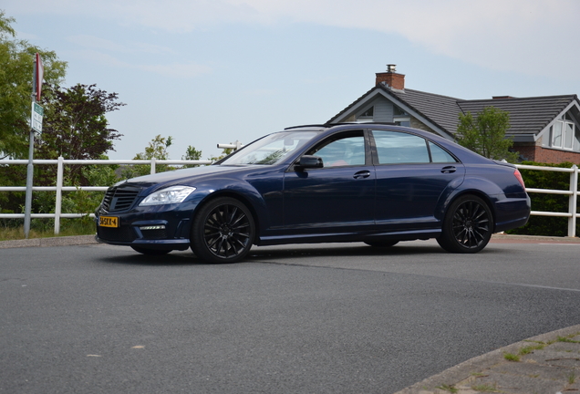Mercedes-Benz S 63 AMG W221 2011