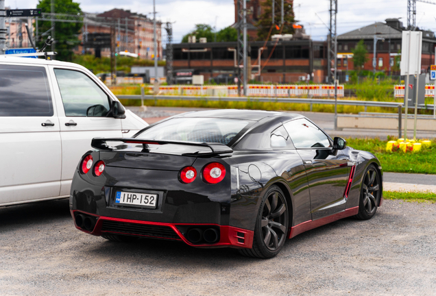 Nissan GT-R