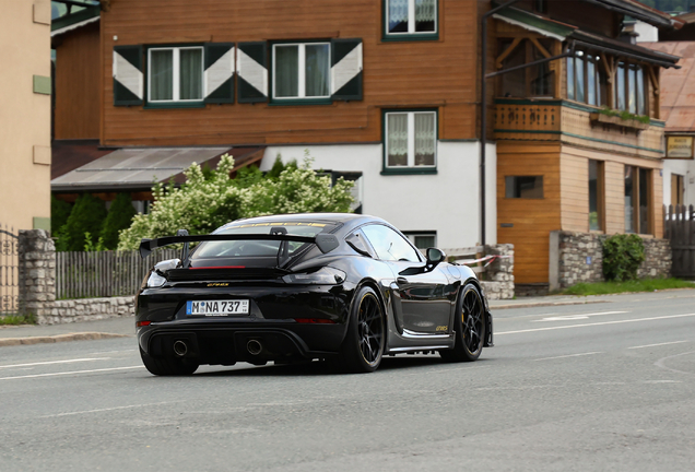 Porsche 718 Cayman GT4 RS Weissach Package