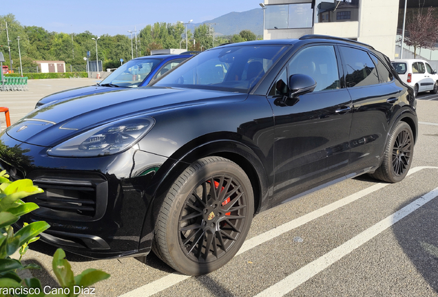 Porsche 9YA Cayenne GTS MkI