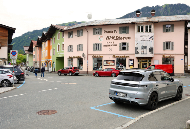 Porsche 9YA Cayenne GTS MkII