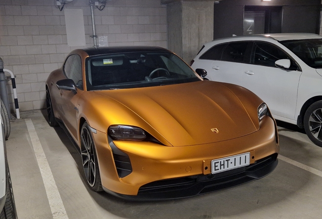 Porsche Taycan GTS Sport Turismo