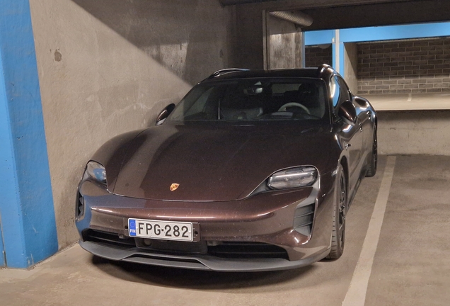 Porsche Taycan GTS Sport Turismo