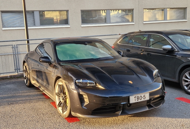 Porsche Taycan Turbo S MkI