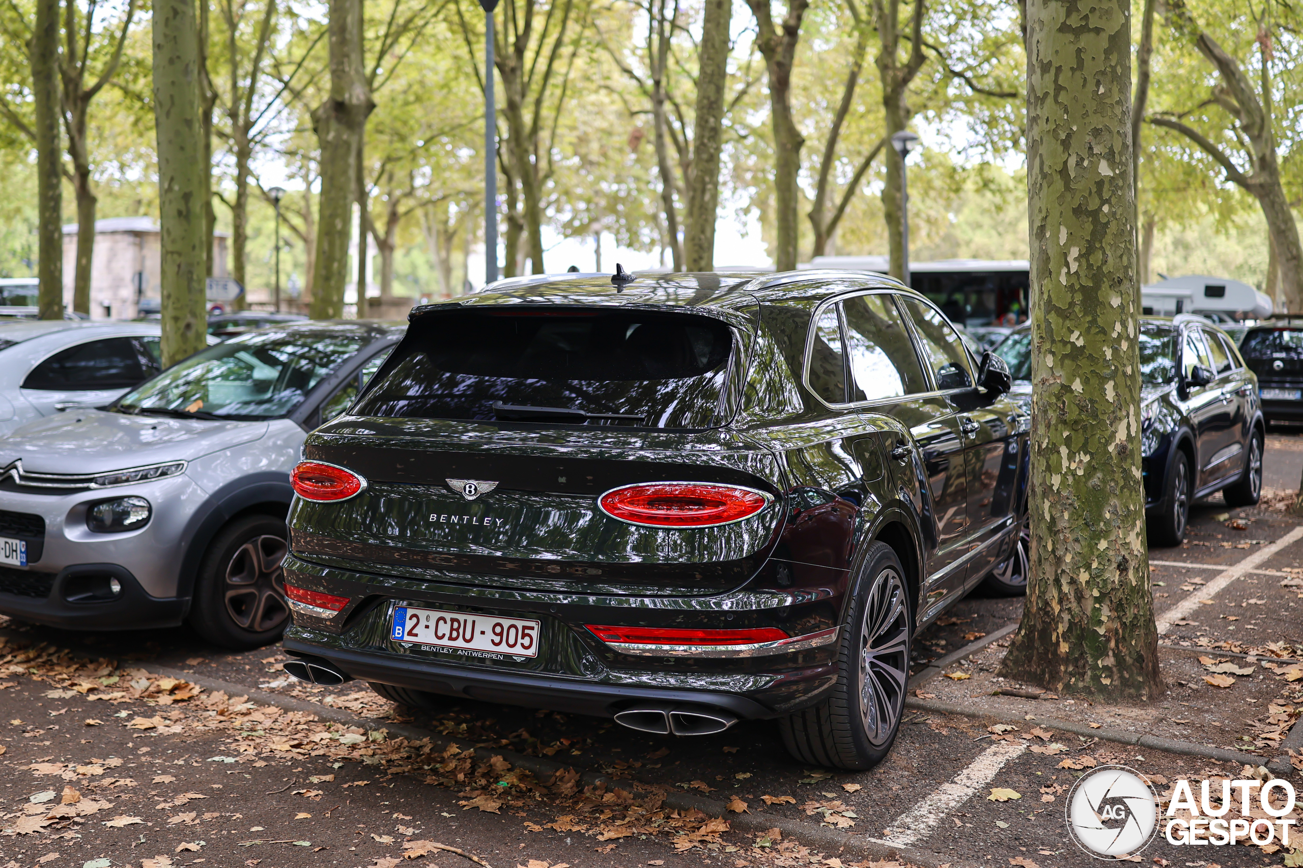 Bentley Bentayga Hybrid 2021