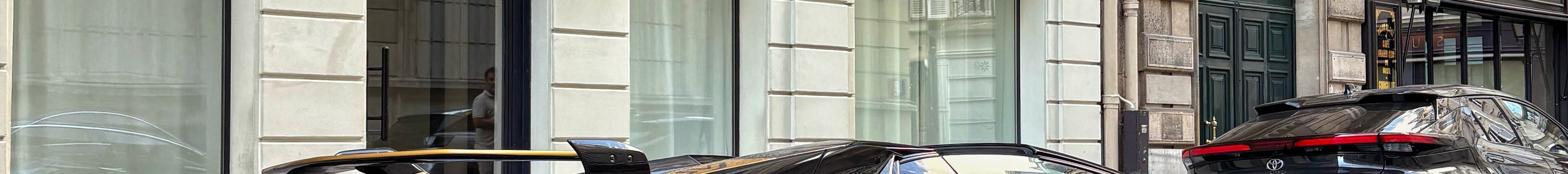 Lamborghini Aventador LP700-4 Roadster