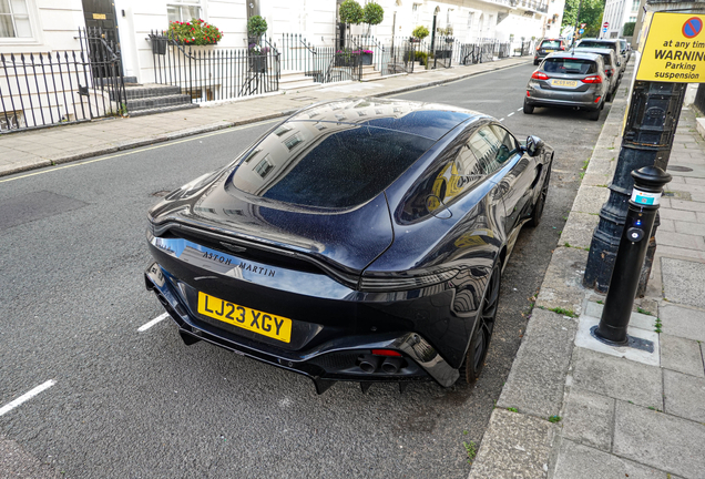 Aston Martin V8 Vantage 2018