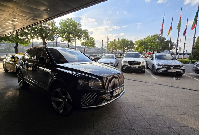 Bentley Bentayga Azure 2024