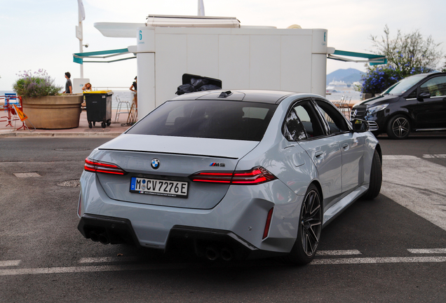BMW M5 G90