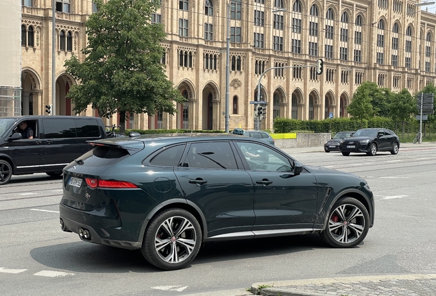 Jaguar F-PACE SVR