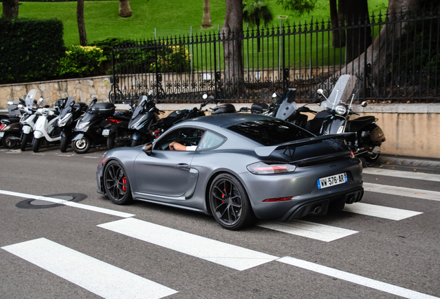 Porsche 718 Cayman GT4