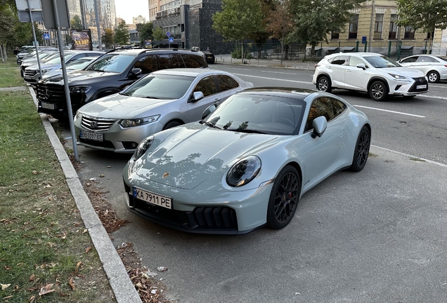 Porsche 992 Carrera 4 GTS MkII