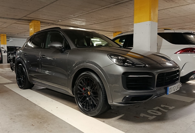 Porsche 9YA Cayenne GTS MkI