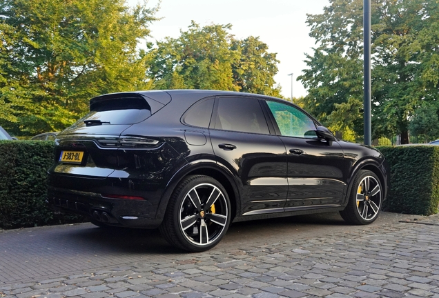 Porsche Cayenne Turbo S E-Hybrid