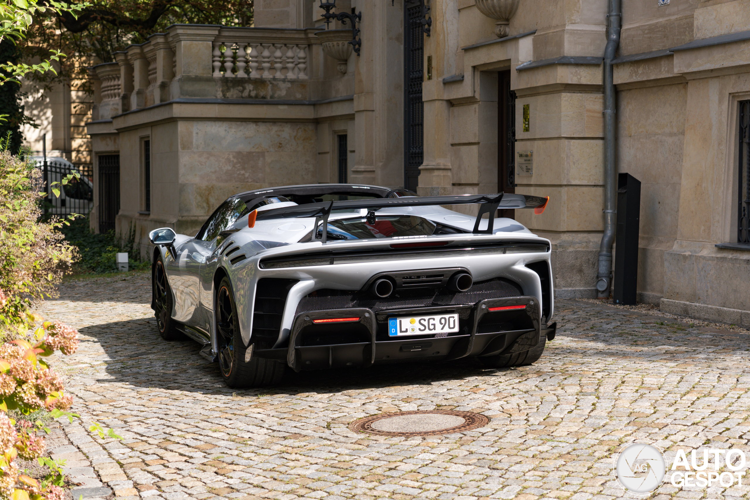 Ferrari SF90 XX Spider - 10 September 2025 - Autogespot