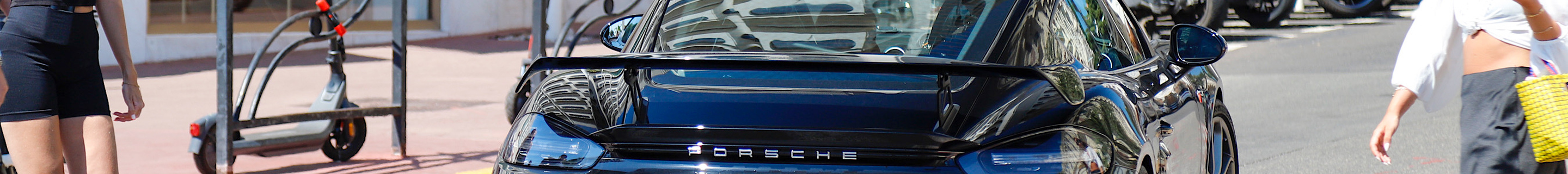 Porsche 718 Cayman GT4