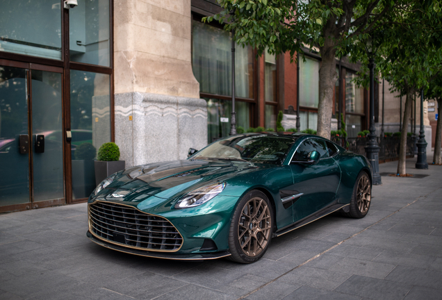 Aston Martin Vanquish 2025