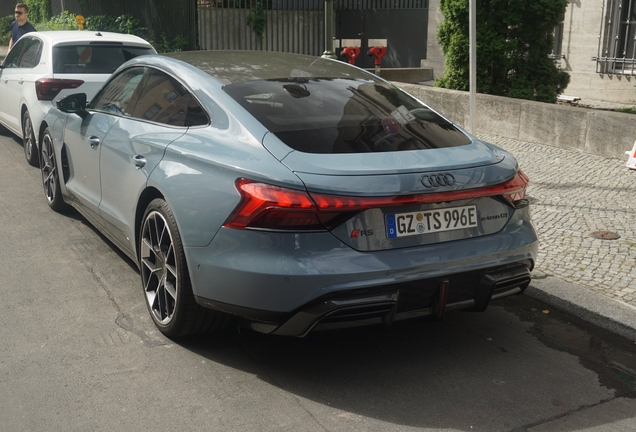 Audi RS E-Tron GT 2025