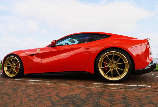 Ferrari F12berlinetta Novitec Rosso