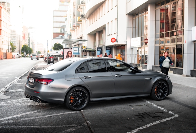 Mercedes-AMG E 63 S W213 2021