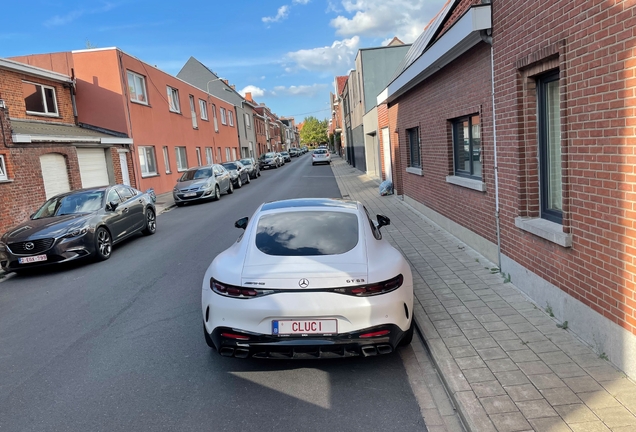 Mercedes-AMG GT 63 C192