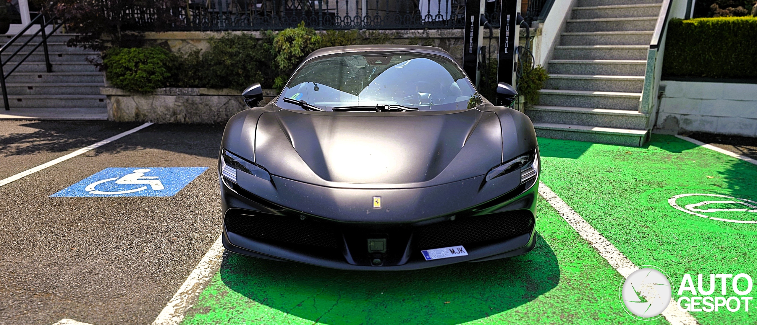 Ferrari SF90 Spider Assetto Fiorano