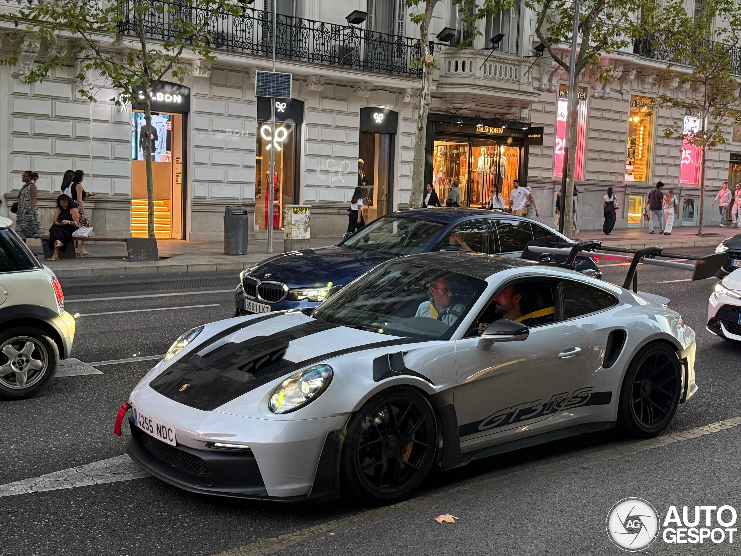 Porsche 992 GT3 RS MkI Weissach Package