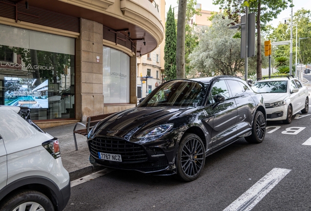 Aston Martin DBX707