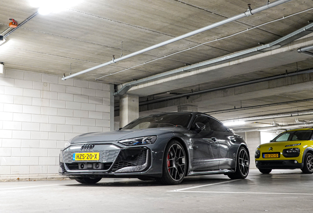 Audi RS E-Tron GT 2025