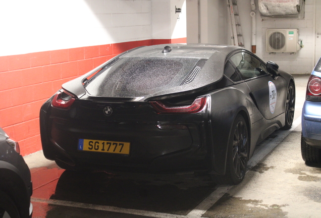BMW i8