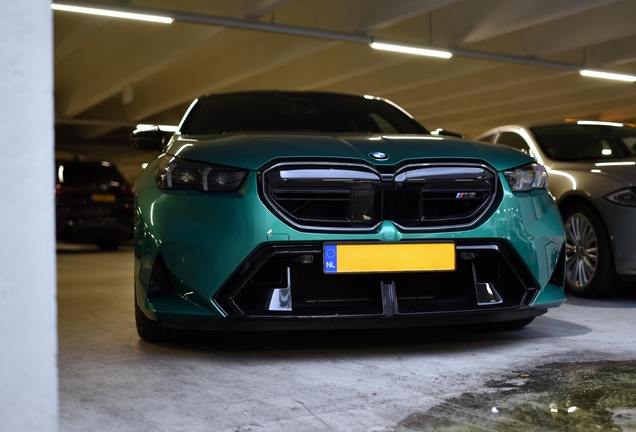 BMW M5 G90