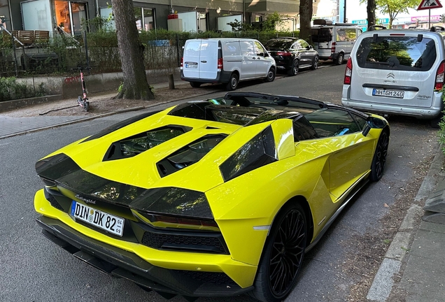 Lamborghini Aventador S LP740-4 Roadster