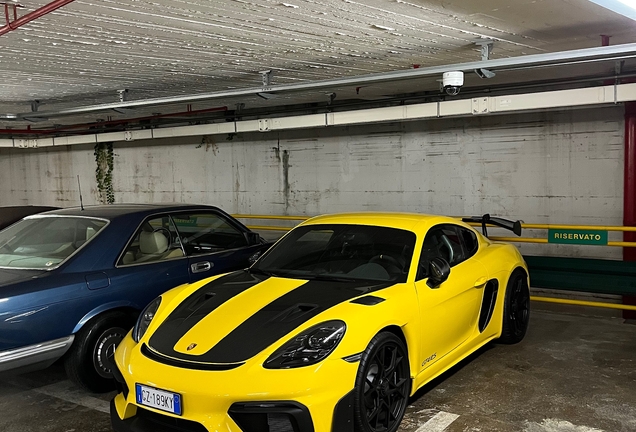 Porsche 718 Cayman GT4 RS Weissach Package