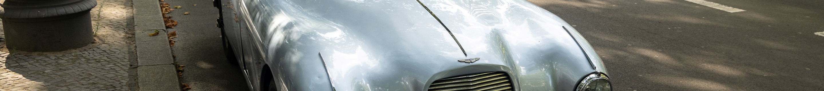 Aston Martin DB2 Drophead Coupé