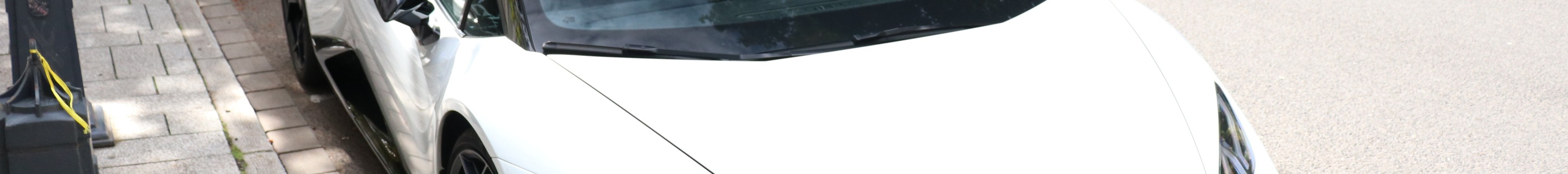 Lamborghini Huracán LP640-4 Performante Spyder