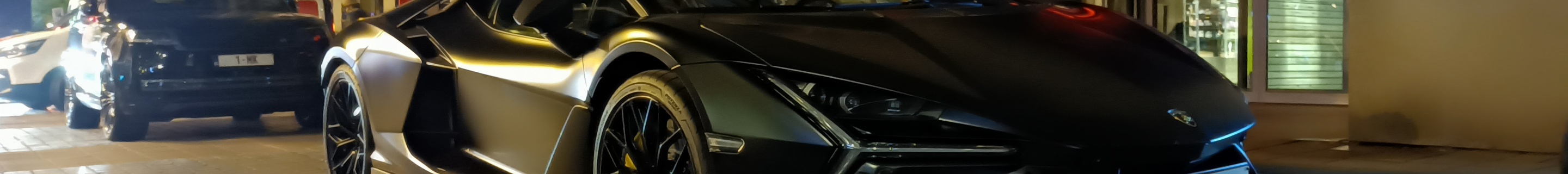Lamborghini Revuelto