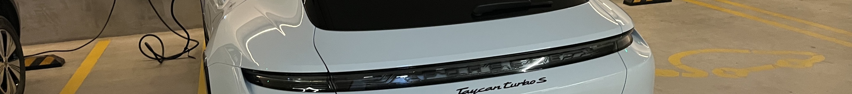 Porsche Taycan Turbo S Cross Turismo MkI