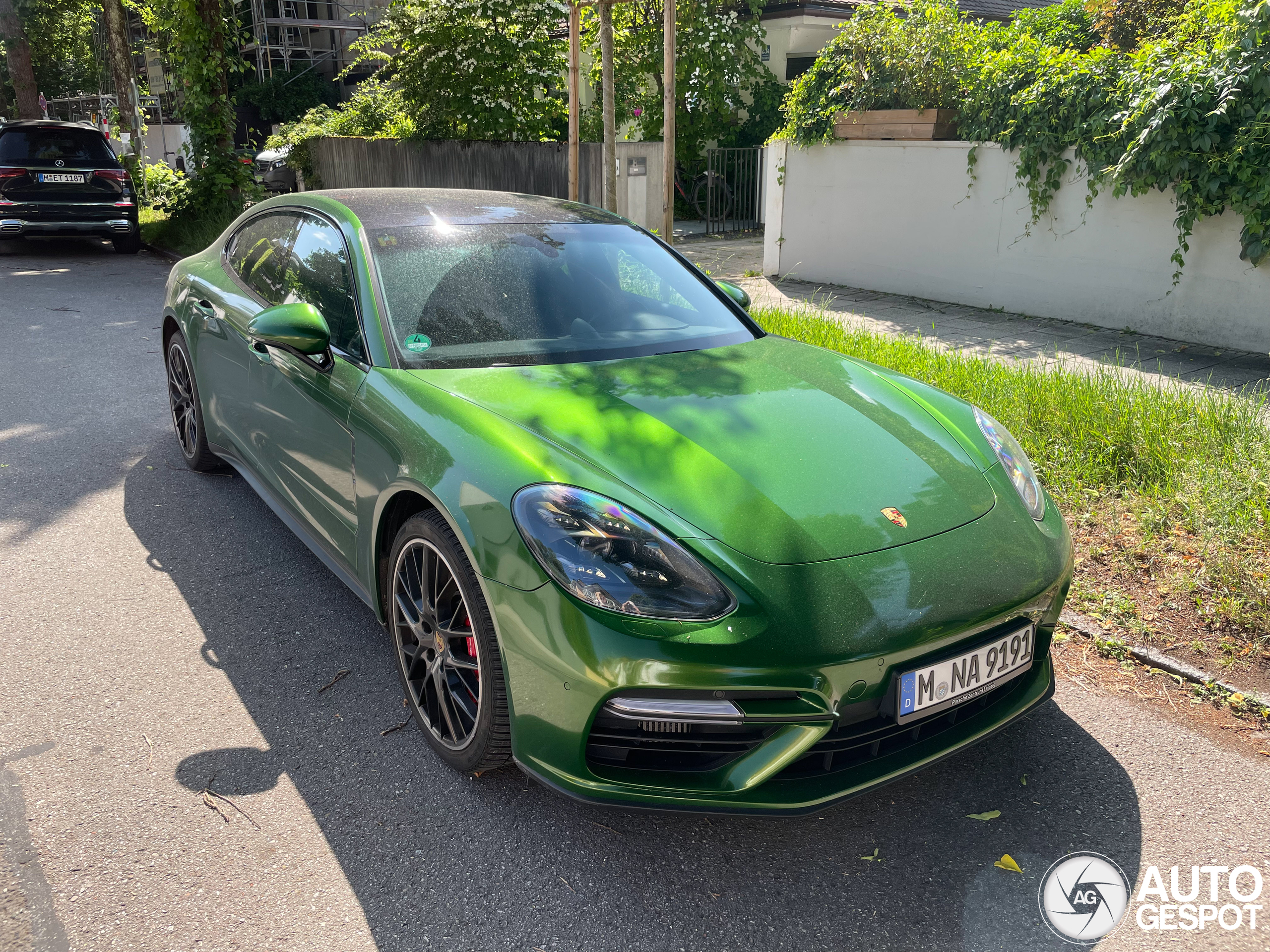 Porsche 971 Panamera Turbo MkI