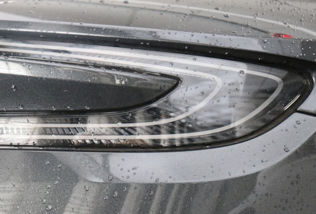 Aston Martin DB11 V8