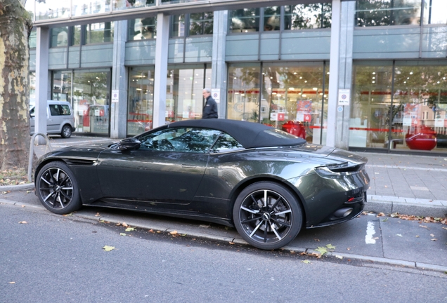 Aston Martin DB11 V8 Volante