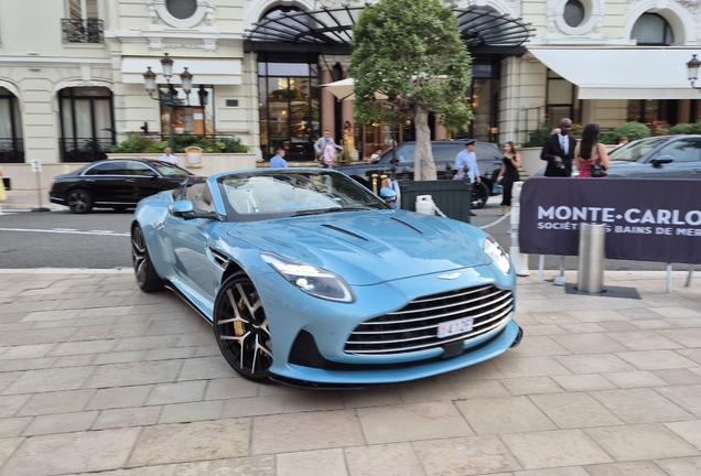 Aston Martin DB12 Volante