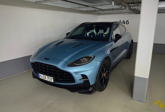 Aston Martin DBX707
