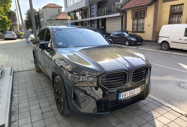 BMW XM G09