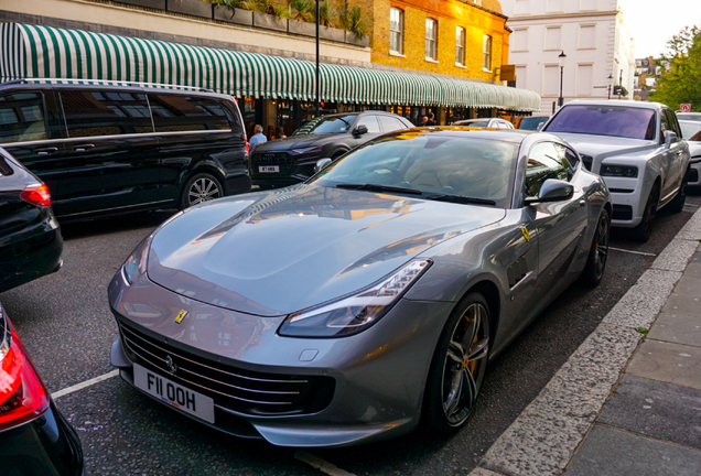 Ferrari GTC4Lusso
