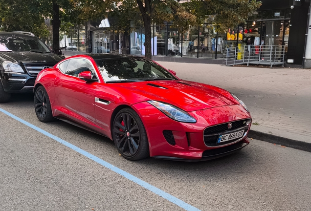 Jaguar F-TYPE R Coupé