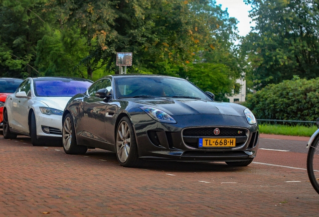 Jaguar F-TYPE S Coupé
