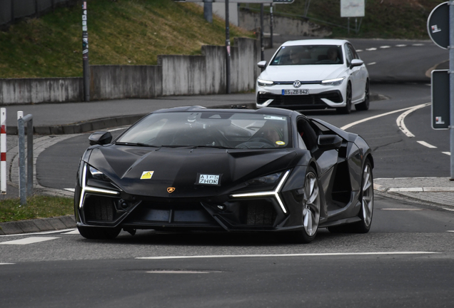 Lamborghini Revuelto