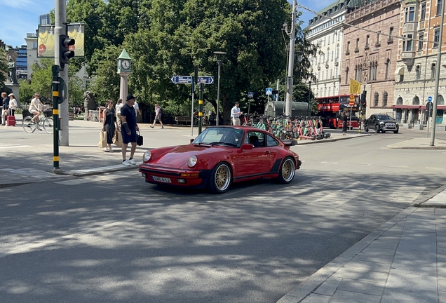 Porsche 930 Turbo