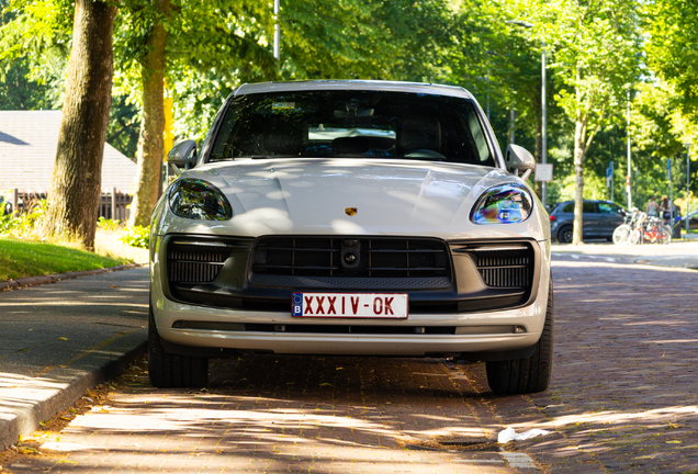 Porsche 95B Macan GTS MkIII